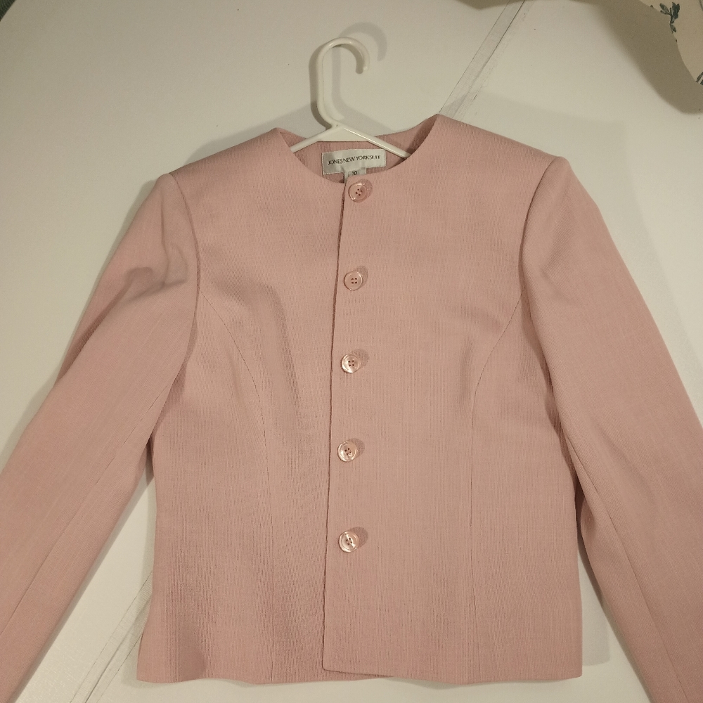 Jones New York Women Size 10 Pink Blush Blazer Jacket 5 button structured Barbie